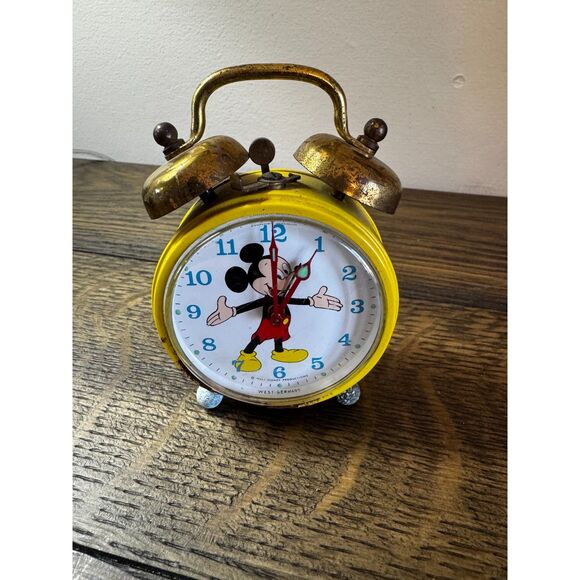Vintage Phinney Walker Mickey Mouse clock - Picture 1 of 6